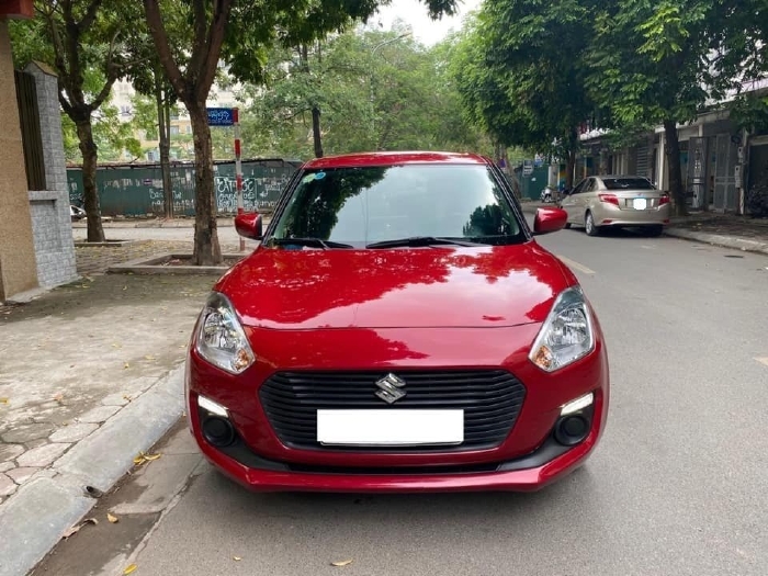 Cần bán nhanh xe Suzuki Swift 2019 đk 2020 màu Đỏ rất đẹp