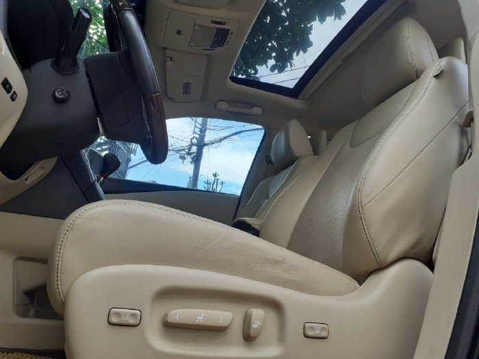 Nhà tôi cần bán Lexus RX350 2013 màu đen, nhập Nhật, full option, xe cực lướt