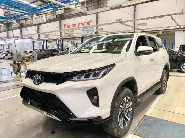 Toyota fortuner 2021 mới tại Toyota An Sương