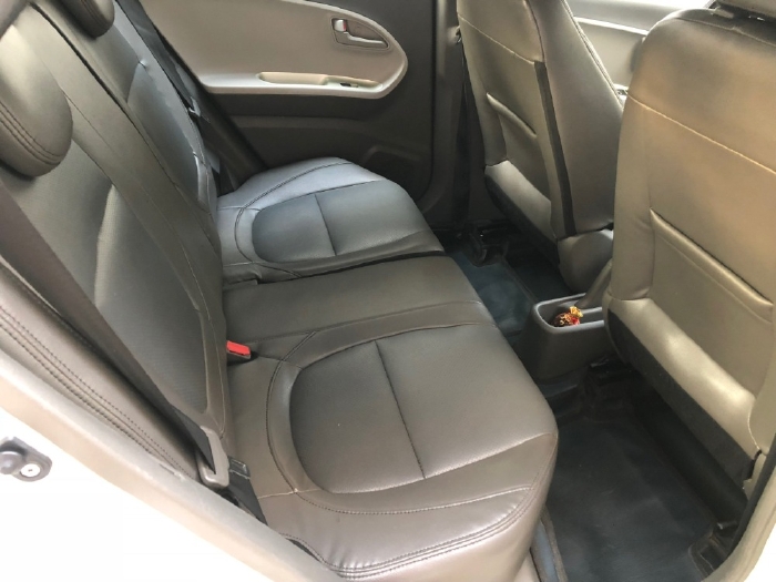 Gia đình cần bán xe Kia Moring 2018, động cơ 1.2L, số sàn, màu trắng