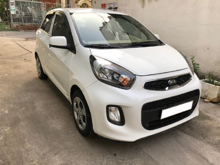 Gia đình cần bán xe Kia Moring 2018, động cơ 1.2L, số sàn, màu trắng