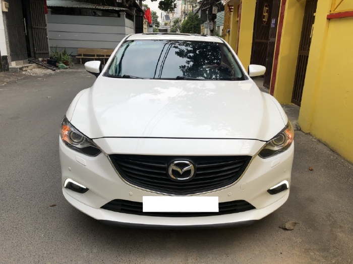 Bán xe cực đẹp Mazda 6 Premium 2017 2.5AT, màu trắng