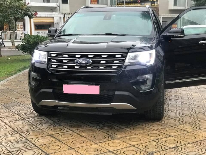 Tôi cần bán xe Ford Explorer đời 2016, số tự động, bản full xăng ecobost, màu đen huyền bí