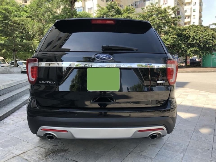 Gia đình cần bán Ford Explorer limited 2017, số tự động, máy xăng 2.3L Ecoboost I4, màu đen nhập Mỹ