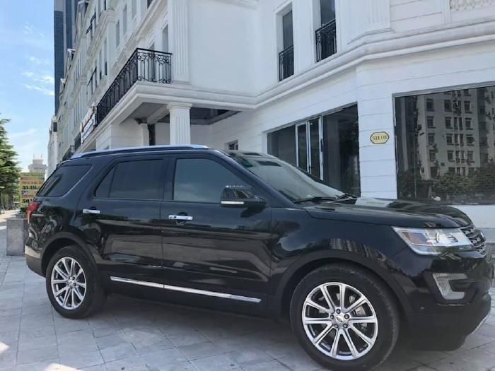 Gia đình cần bán Ford Explorer limited 2017, số tự động, máy xăng 2.3L Ecoboost I4, màu đen nhập Mỹ