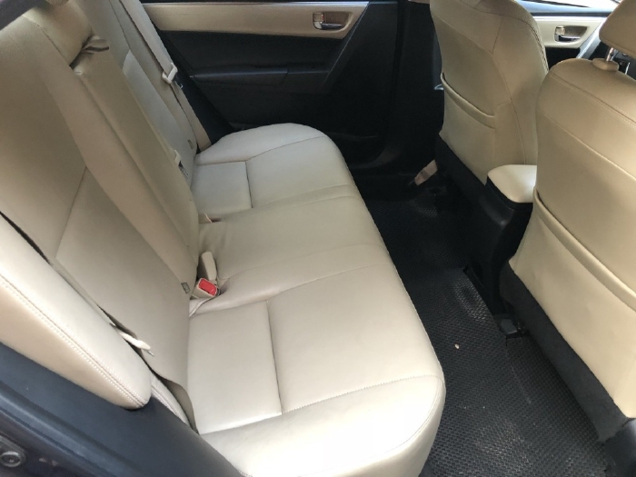 Mình bán Toyota Altis 2015, tự động 1.8, phom mới, màu xám xanh