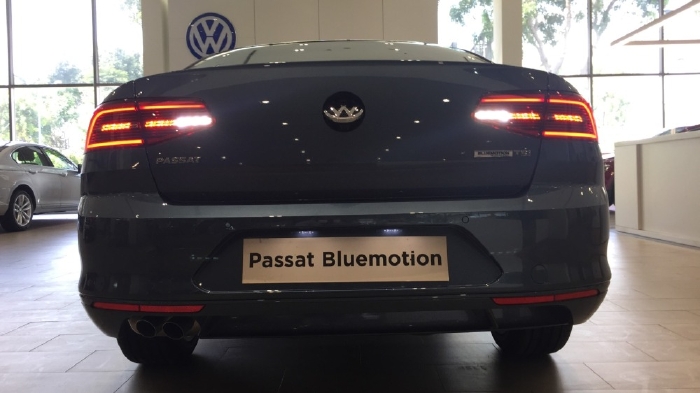 Bán Volkswagen Passat 1.8L TSI, DSG 7AT, xe Đức nhập khẩu 100% tại Đức. Ưu đãi tốt nhất trong tháng 2
