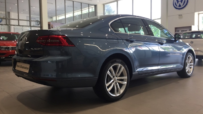 Bán Volkswagen Passat 1.8L TSI, DSG 7AT, xe Đức nhập khẩu 100% tại Đức. Ưu đãi tốt nhất trong tháng 2