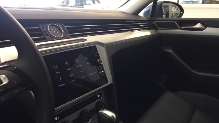 Bán Volkswagen Passat 1.8L TSI, DSG 7AT, xe Đức nhập khẩu 100% tại Đức. Ưu đãi tốt nhất trong tháng 2