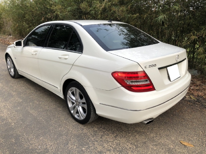 Mercedes C200 2012, số tự động, màu trắng