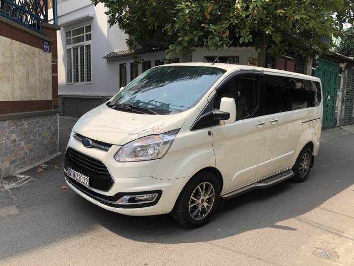 Ford Tourneo Limited 2019 đk 2020, tự động, màu trắng cực đẹp