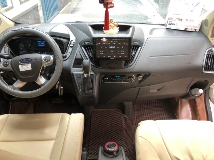 Ford Tourneo Limited 2019 đk 2020, tự động, màu trắng cực đẹp