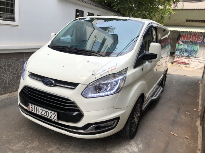 Ford Tourneo Limited 2019 đk 2020, tự động, màu trắng cực đẹp