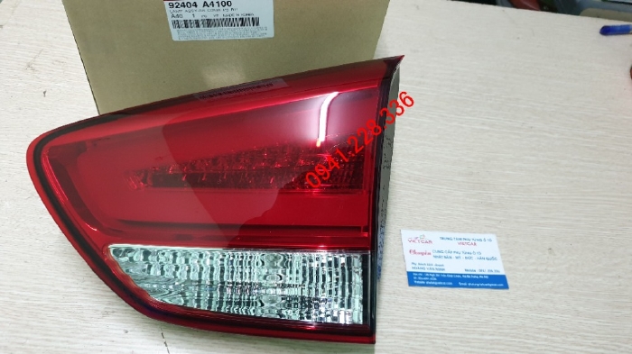 92403A4100/ 92403A4120 , 92404A4120 / 92404A4100  ĐÈN HẬU MIẾNG TRONG KIA RONDO