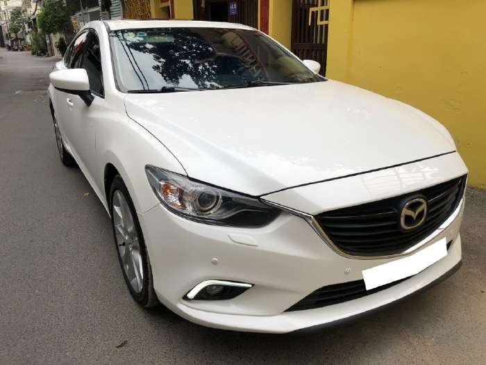 Bán xe cực đẹp Mazda 6 Premium 2017 2.5AT, màu trắng