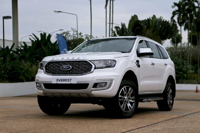 Ford Everest giảm giá sốc, người dùng Việt khó cưỡng