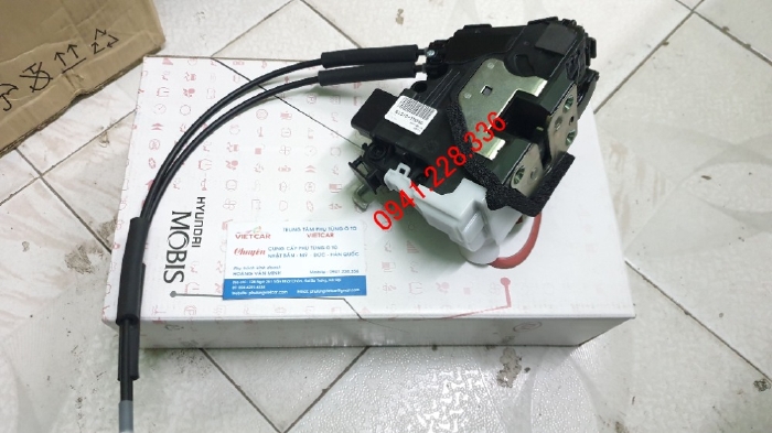813101M040  813201M040 Cơ cấu ổ khóa ngậm trước trái Kia Forte/Cerato