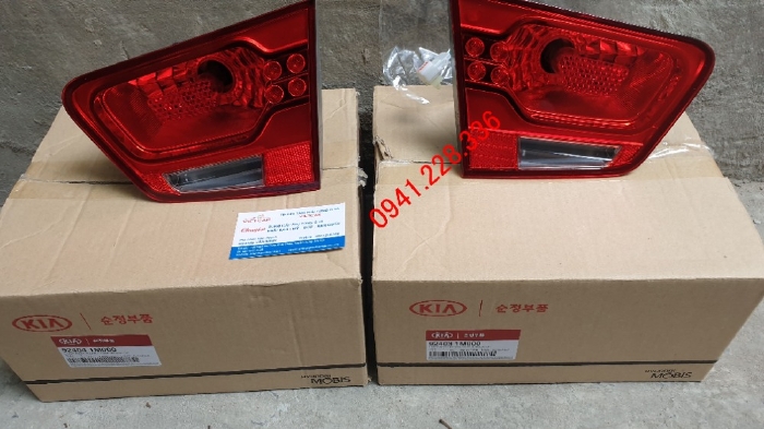 924031M000  924041M000  Đèn hậu miếng trong Kia Forte