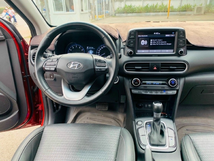 Bán nhanh Hyundai Kona 1.6AT 2018 , hỗ trợ bank nhanh gọn , giá TL khi xem xe