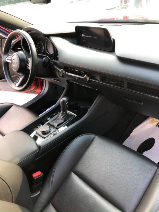 Mazda 3 Sport 1.5L Premium Hatch back , hỗ trợ bank nhanh gọn , giá TL khi xem xe