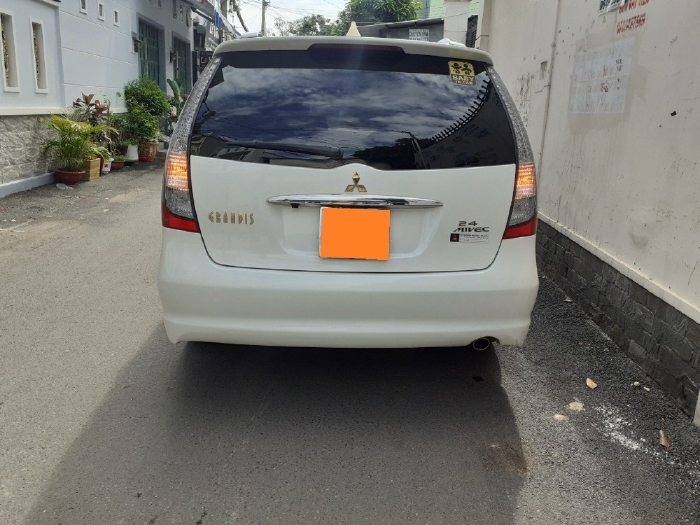 Mitsubishi Grandis 2012 limited, số tự động Full, màu trắng