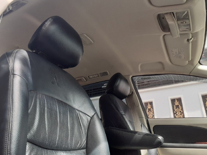 Mitsubishi Grandis 2012 limited, số tự động Full, màu trắng