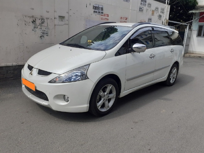 Mitsubishi Grandis 2012 limited, số tự động Full, màu trắng