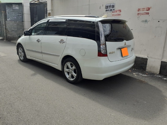 Mitsubishi Grandis 2012 limited, số tự động Full, màu trắng