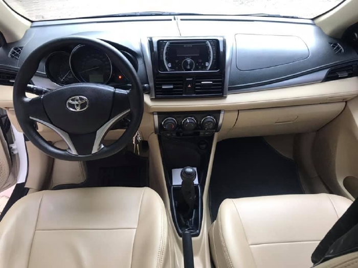  Toyota Vios đời 2017, số sàn, màu trắng tinh