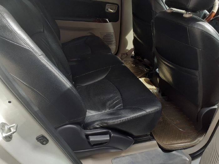 Mitsubishi Grandis 2012 limited, số tự động Full, màu trắng