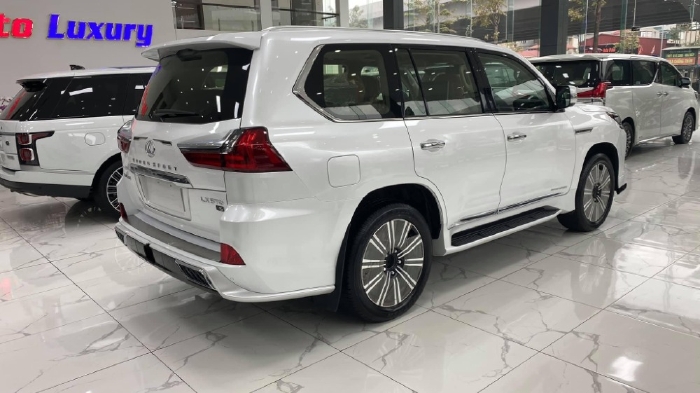 Lexus LX570 Super Sport 2021, mới 100% nhập Trung Đông, bản full, xe giao ngay.