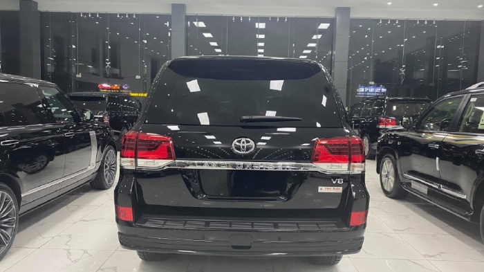 Bán Toyota Land Cruiser 4.6 mới 100%, Model 2021, xe giao ngay.