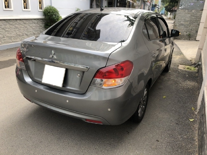 Mitsubishi Attrage đời 2018, số sàn, xe nhập khẩu Thái Lan