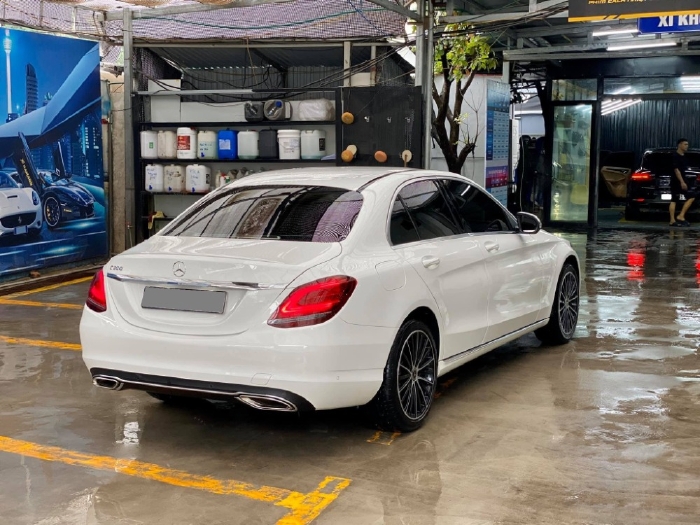  C200 2020 Exclusive số tự động, bản full option, màu Trắng cực đẹp