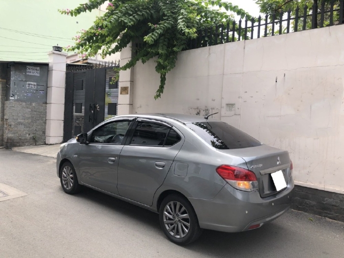 Mitsubishi Attrage đời 2018, số sàn, xe nhập khẩu Thái Lan