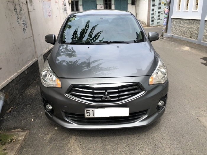 Mitsubishi Attrage đời 2018, số sàn, xe nhập khẩu Thái Lan