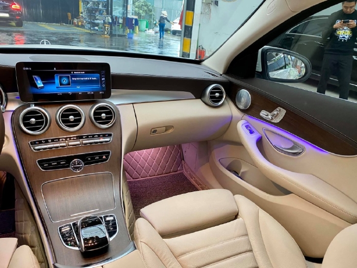  C200 2020 Exclusive số tự động, bản full option, màu Trắng cực đẹp