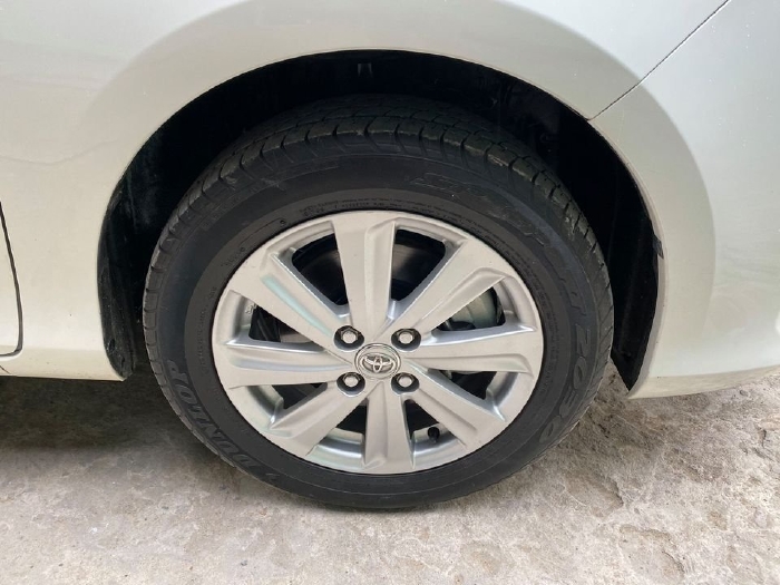  Toyota Vios 2018 số sàn, màu Trắng.