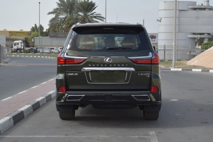 Lexus LX570 Super Sport sản xuất 2021, mới 100%, xe giao ngay giá tốt.