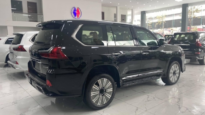 Bán xe Lexus Lx570 Super Sport, sản xuất 2021, bản mới nhất full đồ, xe có sẵn, giá tốt.