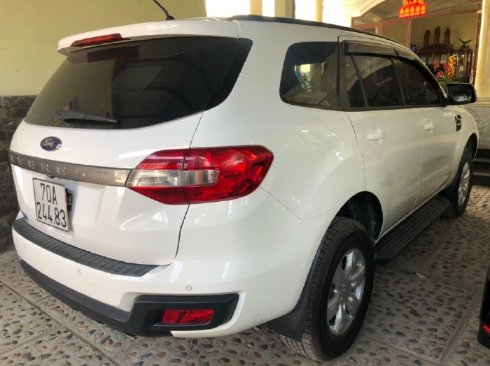 Ford Everest 2019 , máy dầu , số sàn