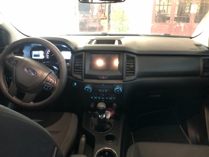 Ford Everest 2019 , máy dầu , số sàn