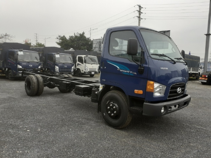 Hyundai Mighty 110XL tải 7 tấn thùng dài trên 6 mét tại Hyundai Đông Nam Chương Mỹ