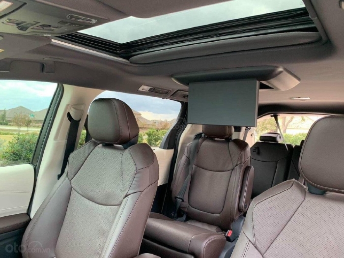 Bán xe Toyota Sienna Limited 2.5 sản xuất 2021, xe có sẵn, giá tốt.