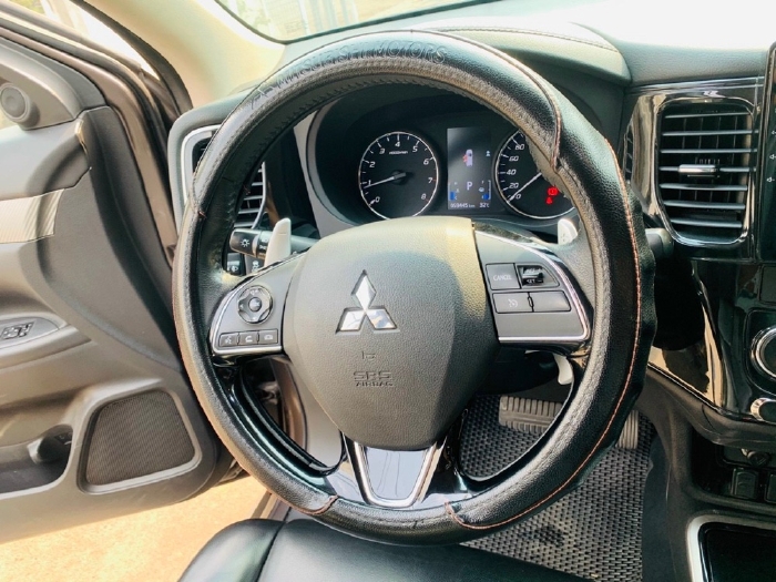 Mitsubishi Outlander CVT 2.0 2019