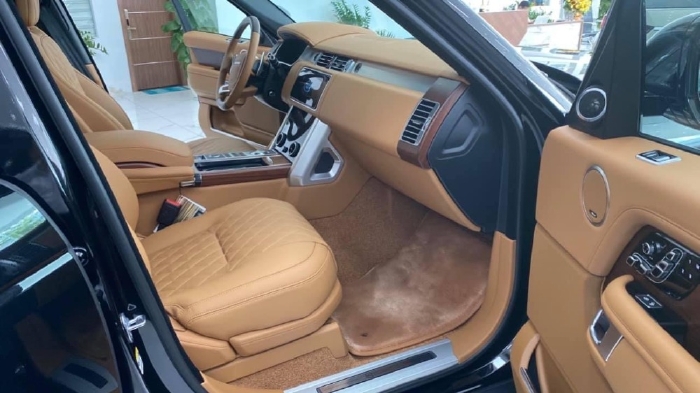 Range Rover SV Autobiography L, phiên bản cao cấp nhất sản xuất 2021,xe có sẵn giao ngay.