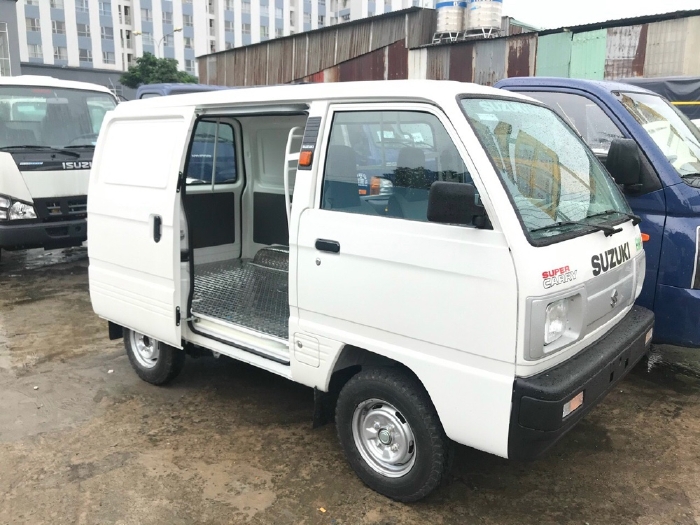 Suzuki blind van 500kg