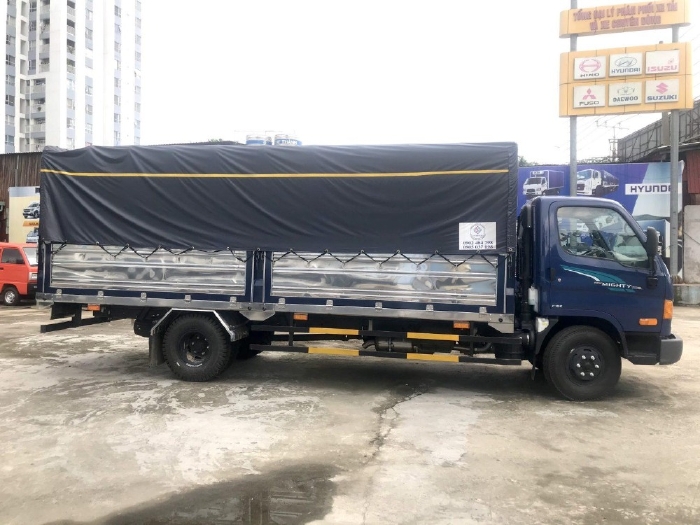 HYUNDAI NEW MIGHTY 110SL Thùng mui bạt 5 bửng