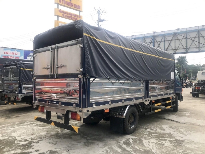 HYUNDAI NEW MIGHTY 110SL Thùng mui bạt 5 bửng