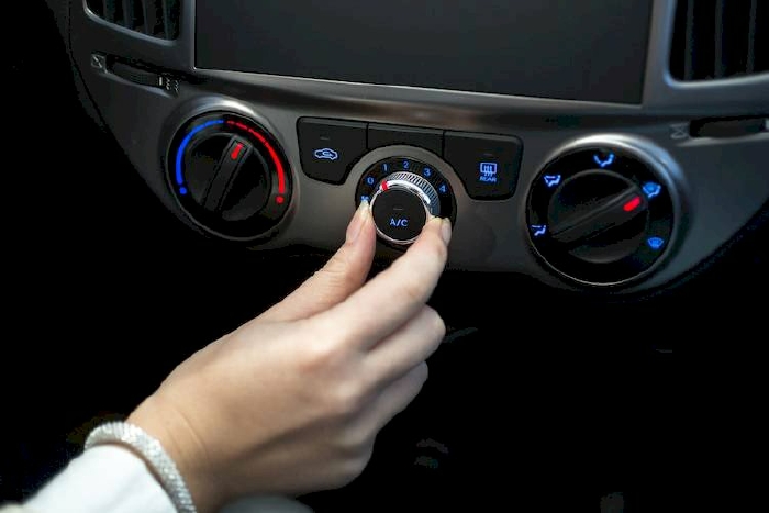 Các nút điều khiển điều hòa trên xe ô tô, ký hiệu điều hòa trên ô tô